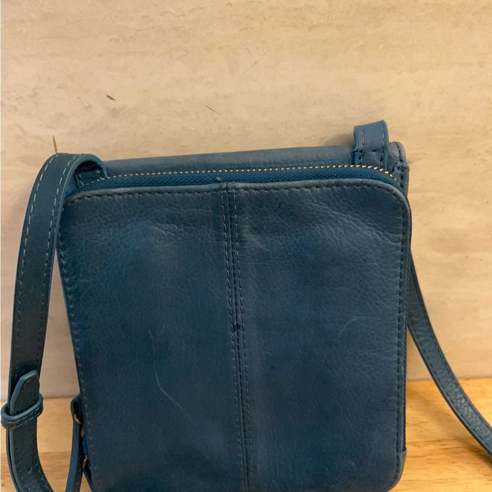 American Leather Co. Kansas Blue/Teal Crossbody Bag - Picture 2 of 15
